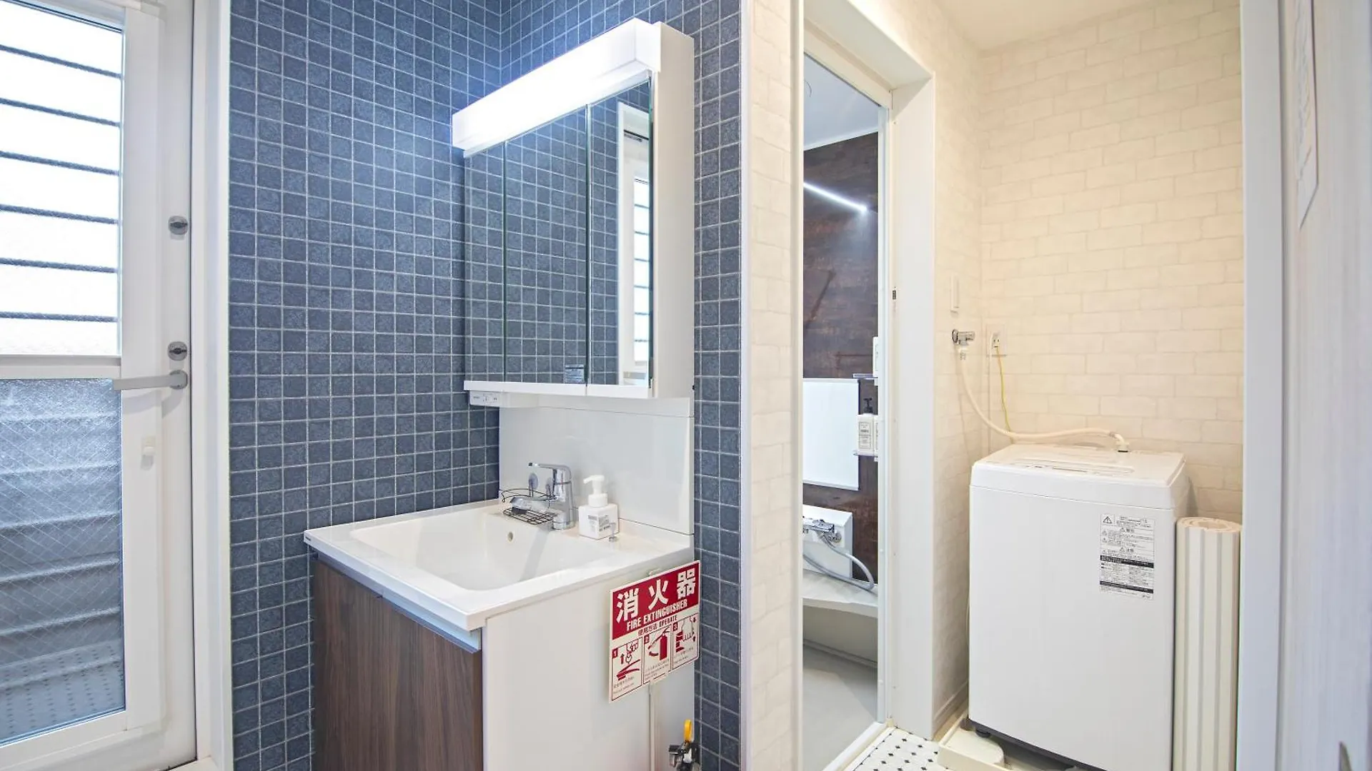 西九条【新築一軒家】駅近・アクセス良好＊Osaka＊Nambaエリア＊Newopen!! Freewifi Villa 0*, Osaka Japan